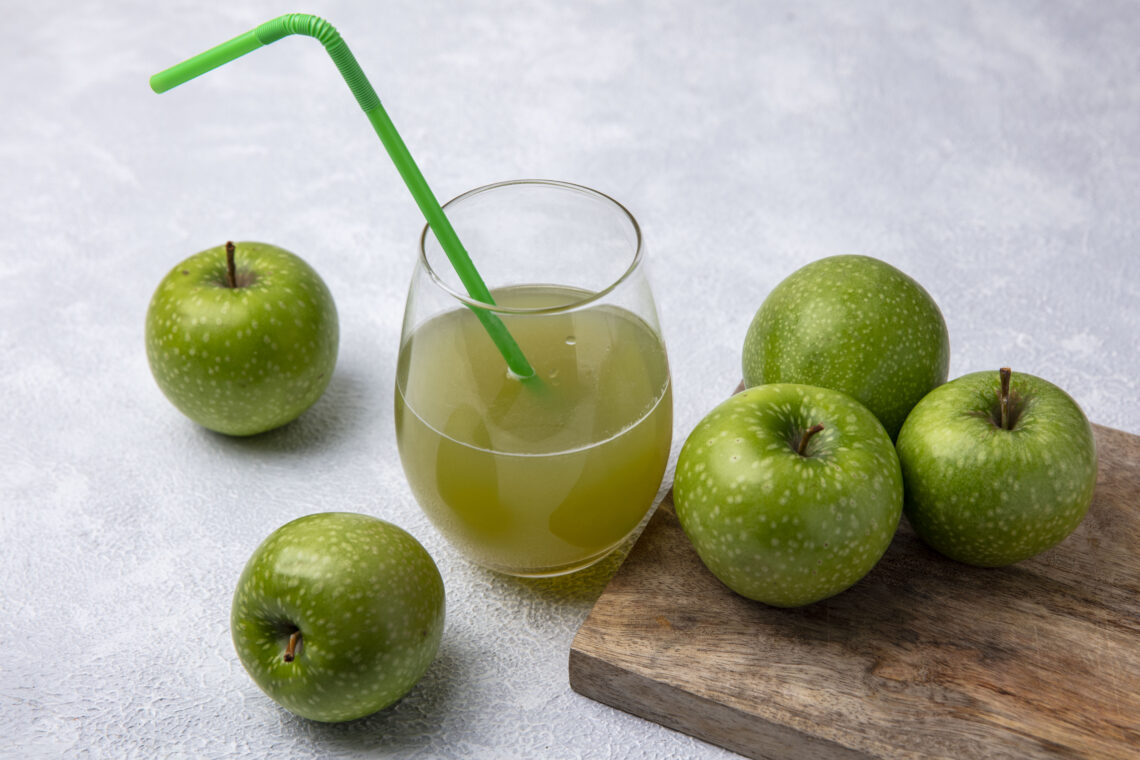 Benefits of Drinking Apple Juice