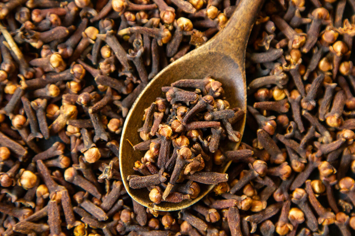Benefits of Cloves for Hair